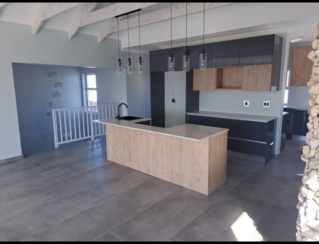 3 BEDROOM HOUSE FOR SALE IN PORT OWEN